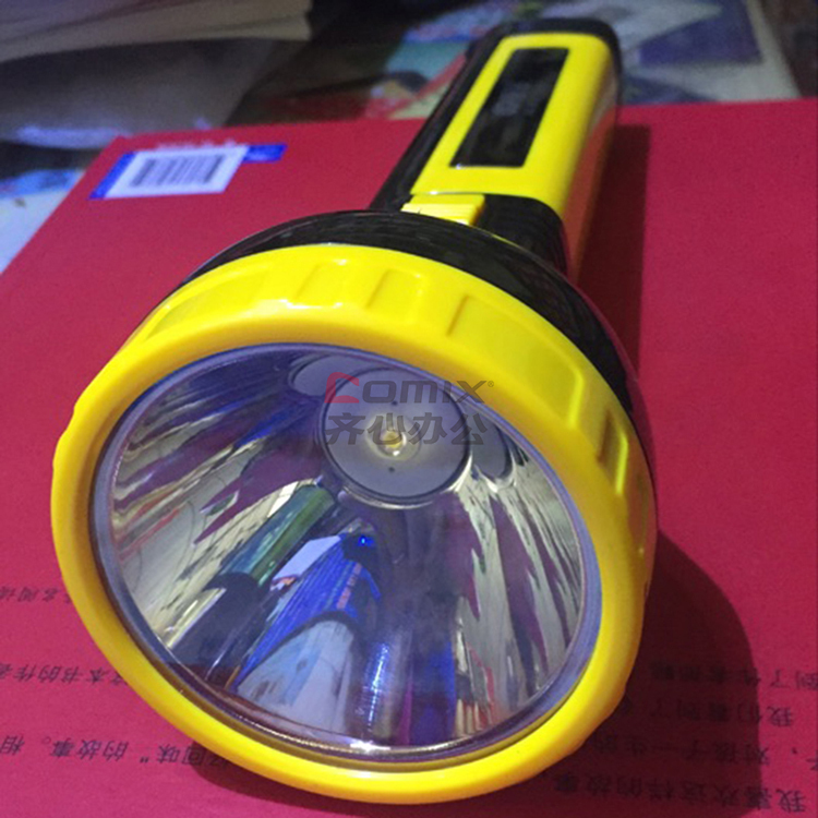 康铭km-8812 超高亮可充电式远射防身便携户外灯 家用应急手电筒